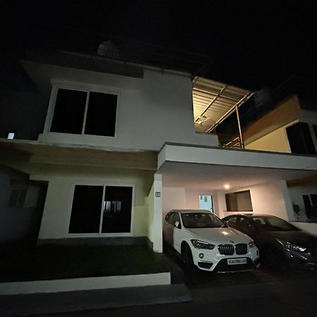 Blissful Home Near Coimbatore Airport Ngoại thất bức ảnh